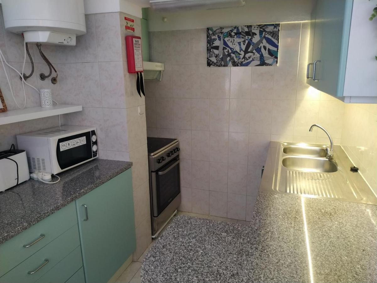 1P Torre Sol Casas & Papeis Lejlighed Armação de Pêra Eksteriør billede
